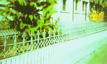 OY008铁艺花坛围栏
